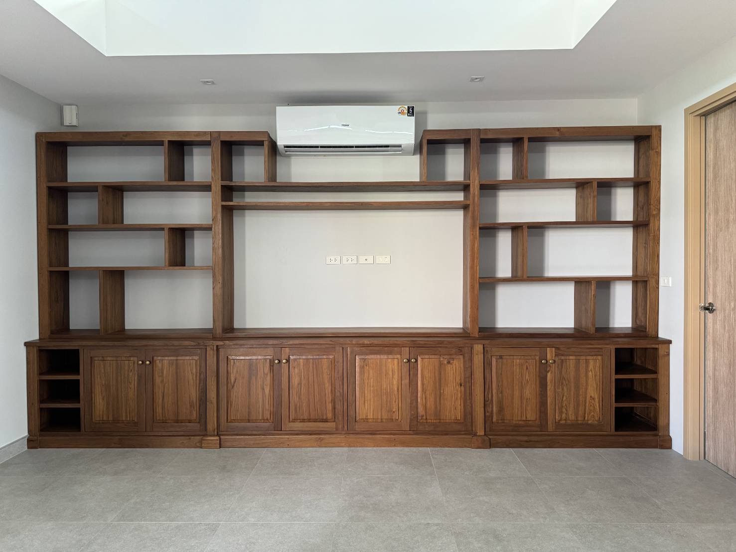 Made to Order Furniture. - TV Cabinets 074